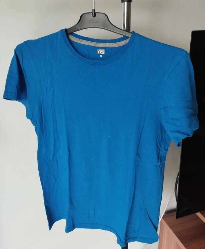 T-shirt bleu - photo numéro 2