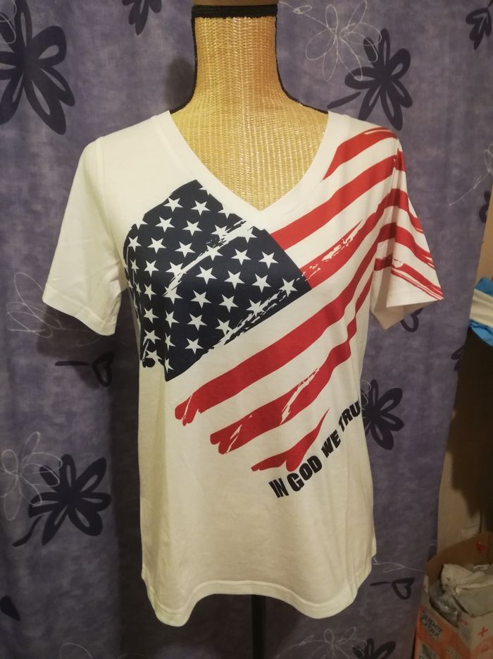 Tee shirt
