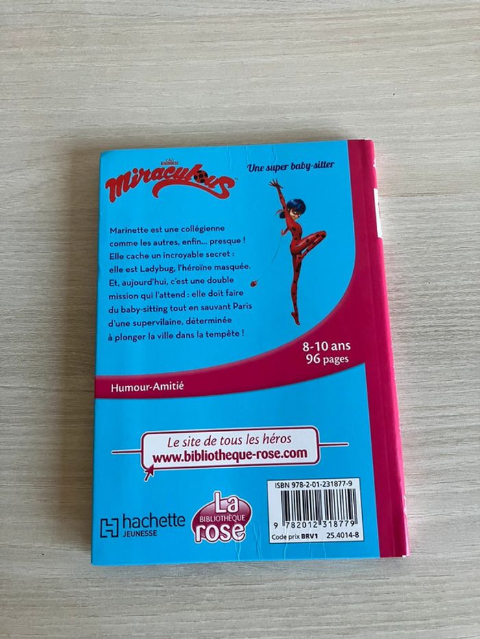 Livre "Miraculous – Une super baby-sitter – Tome 1 – très bon état – Bibliothèque Rose – 8-10 ans - photo numéro 2