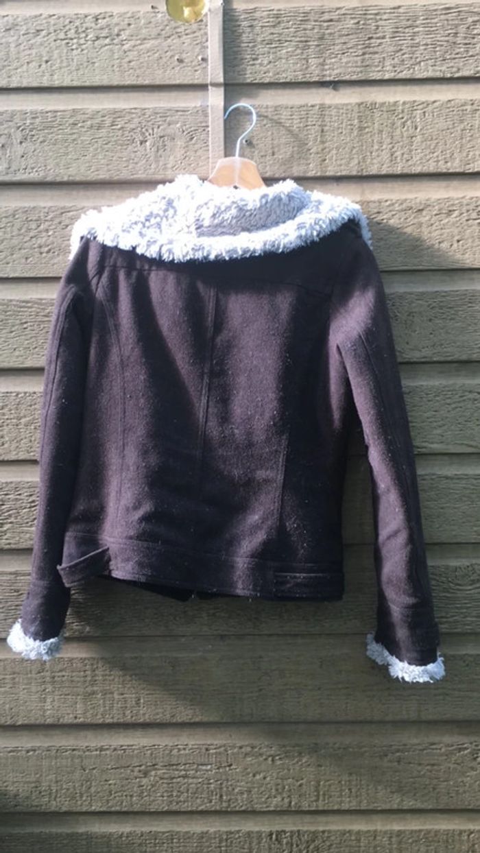 Joli blouson en fausse fourrure - photo numéro 5