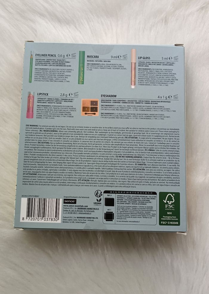 Coffret cadeau maquillage - photo numéro 2