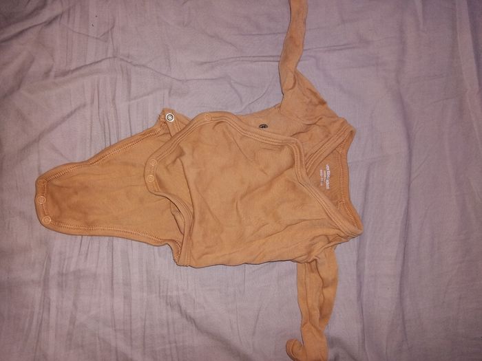 Lot pyjamas et bodies hiver - photo numéro 6