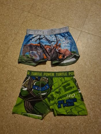 Lot 2 boxers taille 5/6 ans