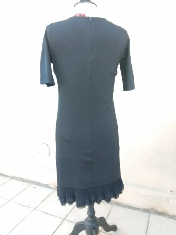 Tres belle petite robe noire Max Mara t38 - photo numéro 8