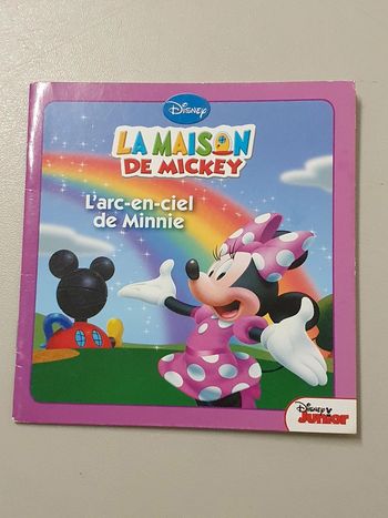 Petit livre souple la maison de Mickey