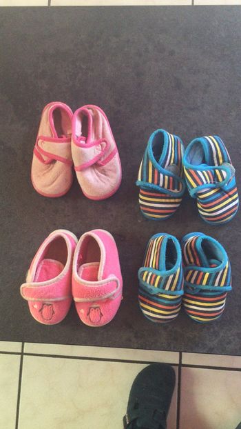 Lot de pantoufles