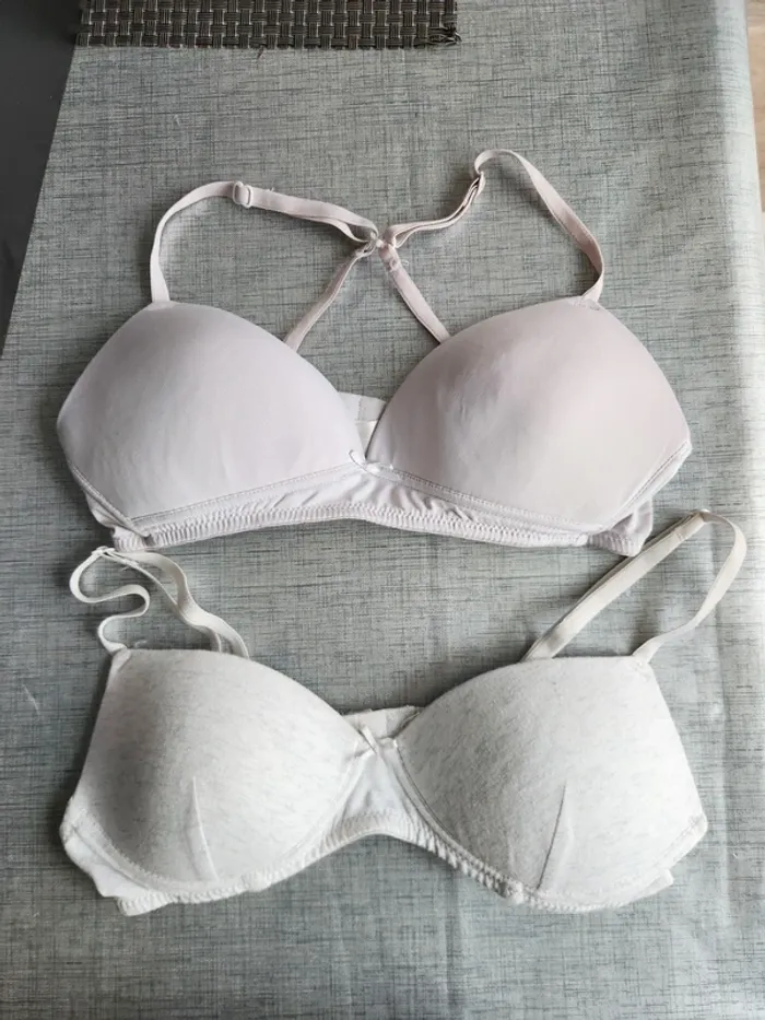 Lot 2 soutien-gorges Gémo Taille 12 ans