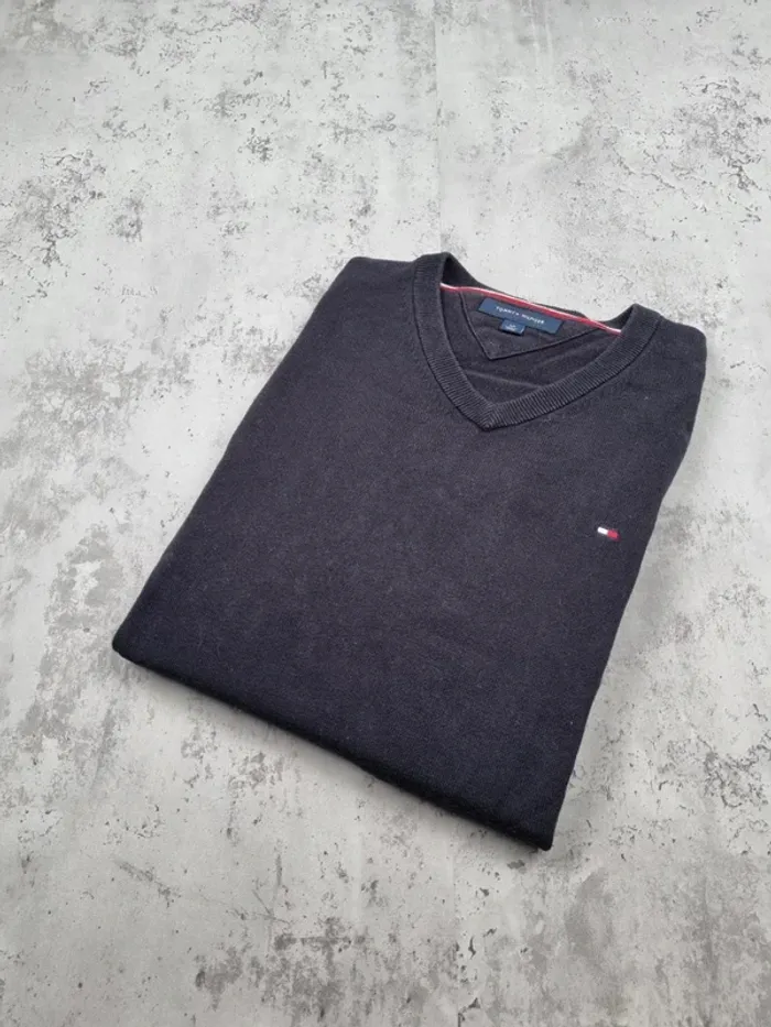 Pull col V Tommy Hilfiger noir Taille S