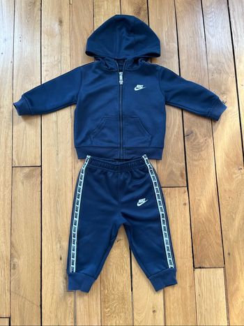 Ensemble Nike bébé 12 mois