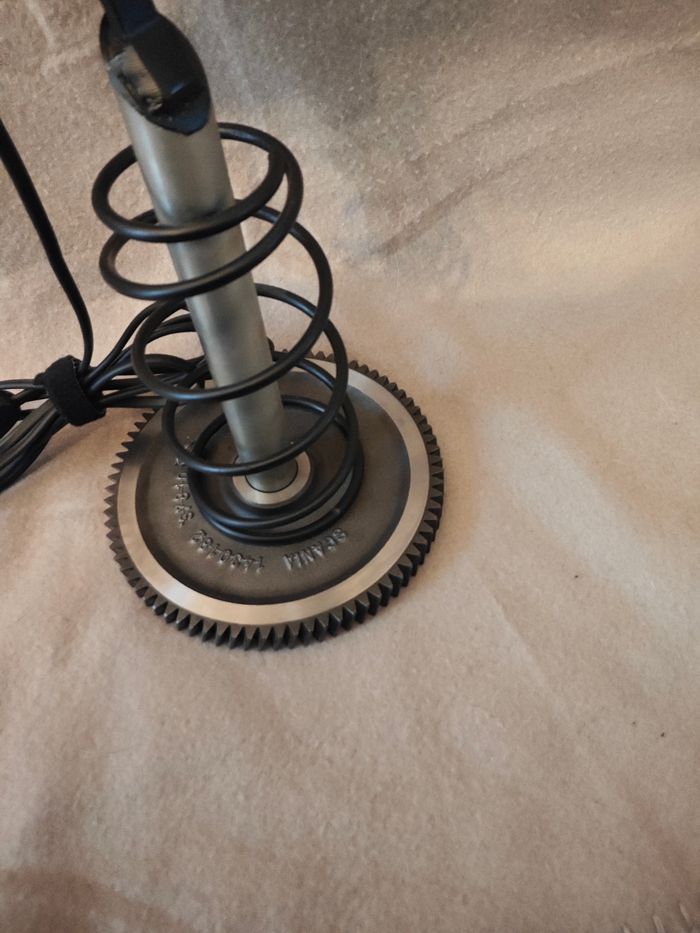 Lampe de bureau ou déco - photo numéro 3