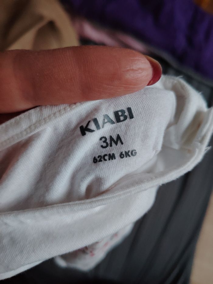 T-shirt à manches longues motif ourson theme noël taille 3 mois - photo numéro 2