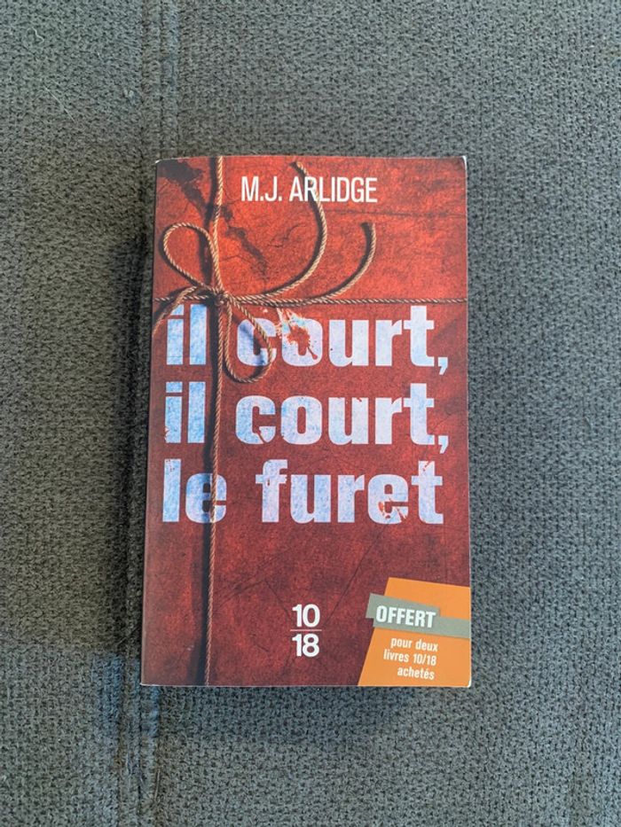 Livre il court, il court , le furet