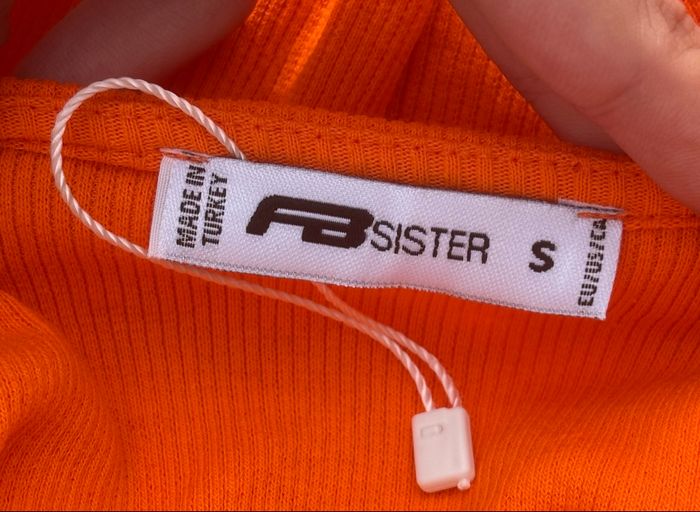 Crop top asymétrique cut-out orange – Taille 36 – FB Sister 🧡 - photo numéro 5