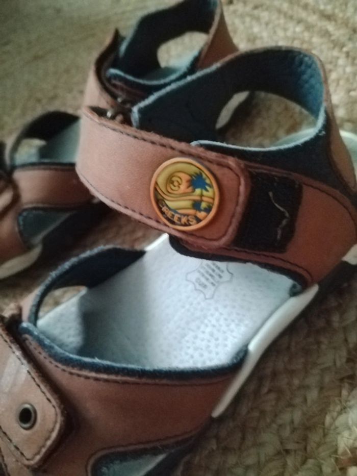 Sandalettes marron creeks super état a scratch taille 34 - photo numéro 2