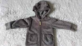 Gros gilet taille 18 mois / 86 cm