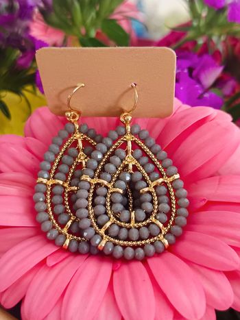 Boucles d'oreilles perles grises