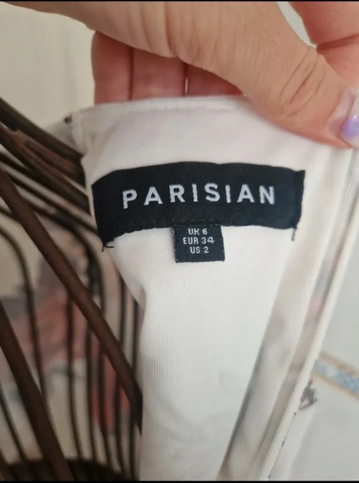 Neuf jolie robe blanche fleurie femme Parisian taille XS34 - photo numéro 8