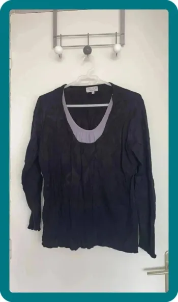 Pull noir