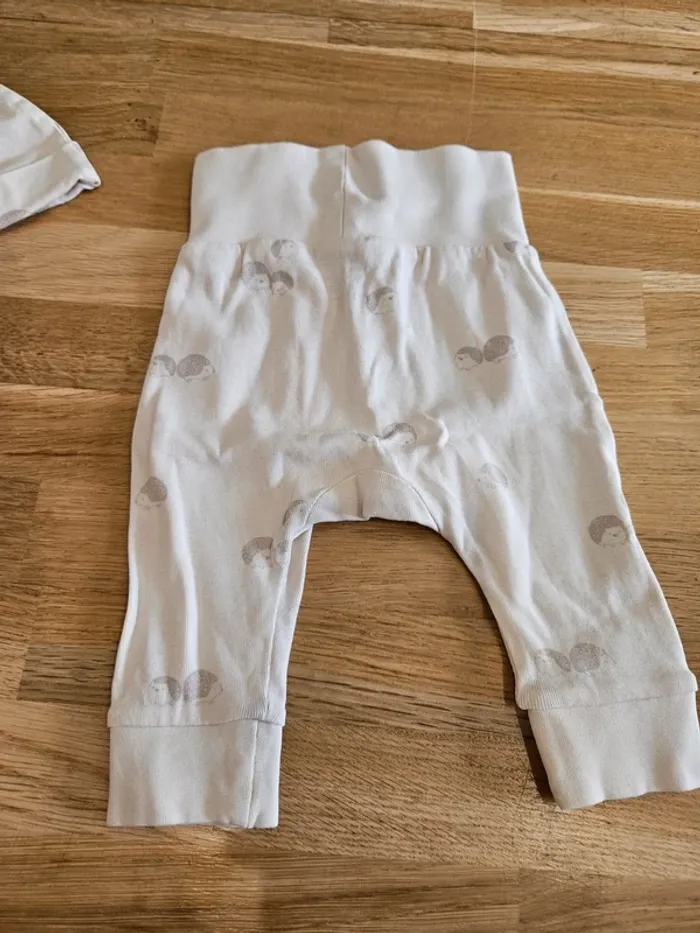 Bonnet et pantalon assortis - photo numéro 6