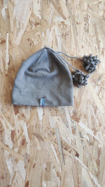 Bonnet polaire pompon