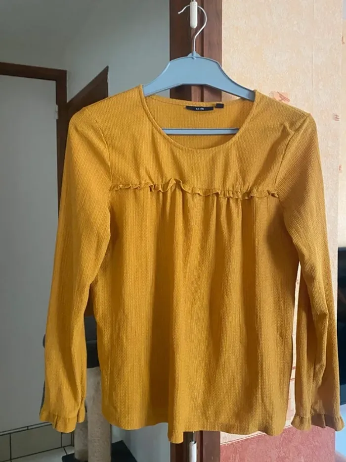 💛 Blouse femme jaune moutarde – Kiabi – Taille 38 – Très bon état 🌼 - photo numéro 2