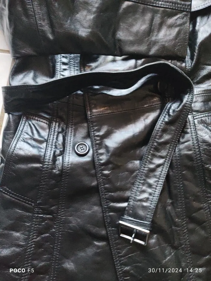 Veste  véritable cuir taille S - photo numéro 4