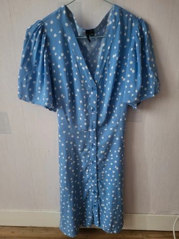 Petite robe légère taille M