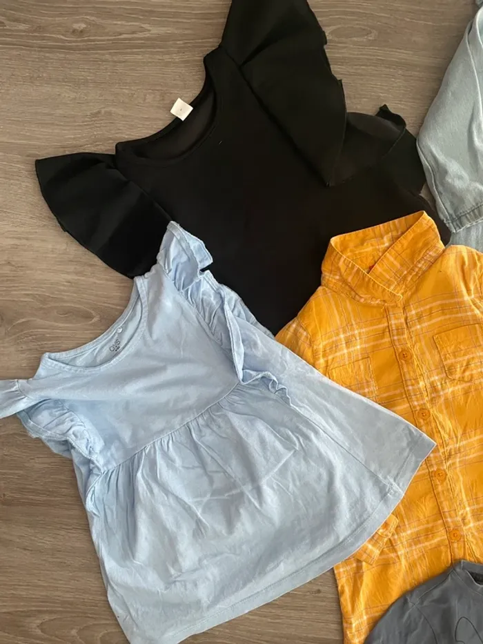 Lot de vêtements fille taille 6 ans - photo numéro 2