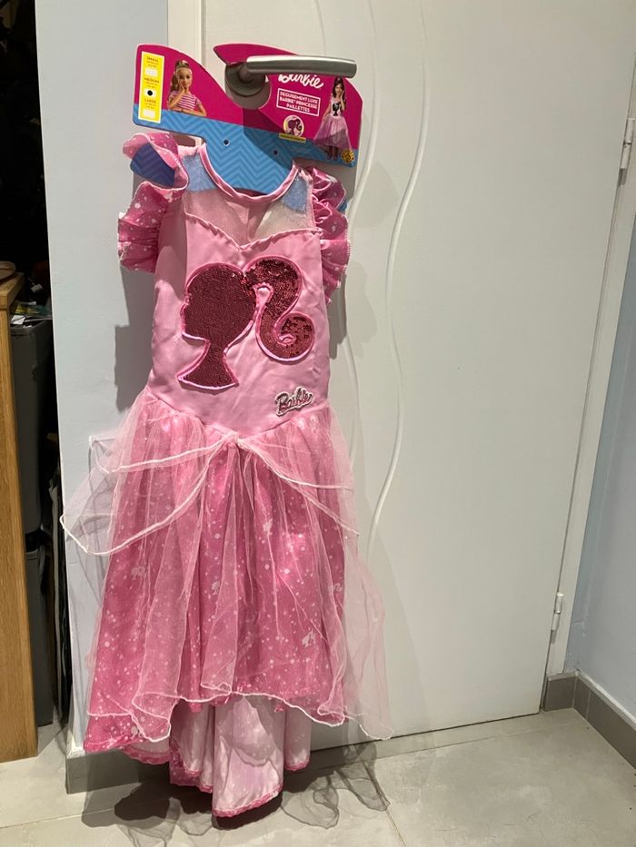 Robe barbie 5-6 ans
