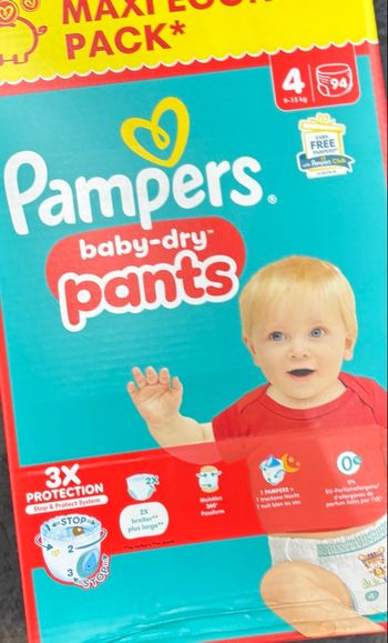 Couches Pampers pants taille 4
