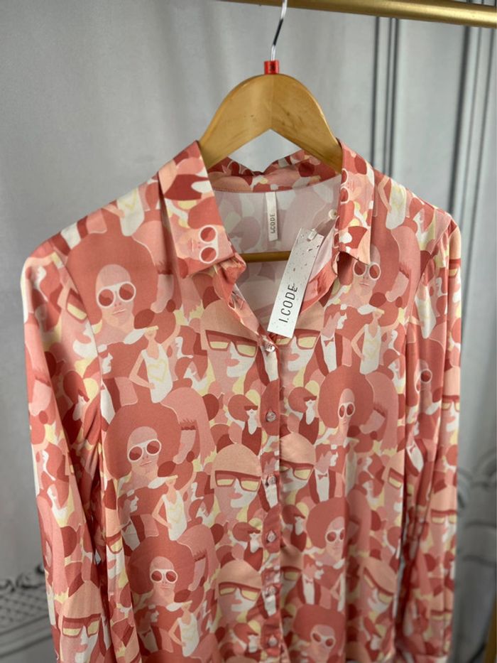 Blouse / chemise I code S neuve - photo numéro 2
