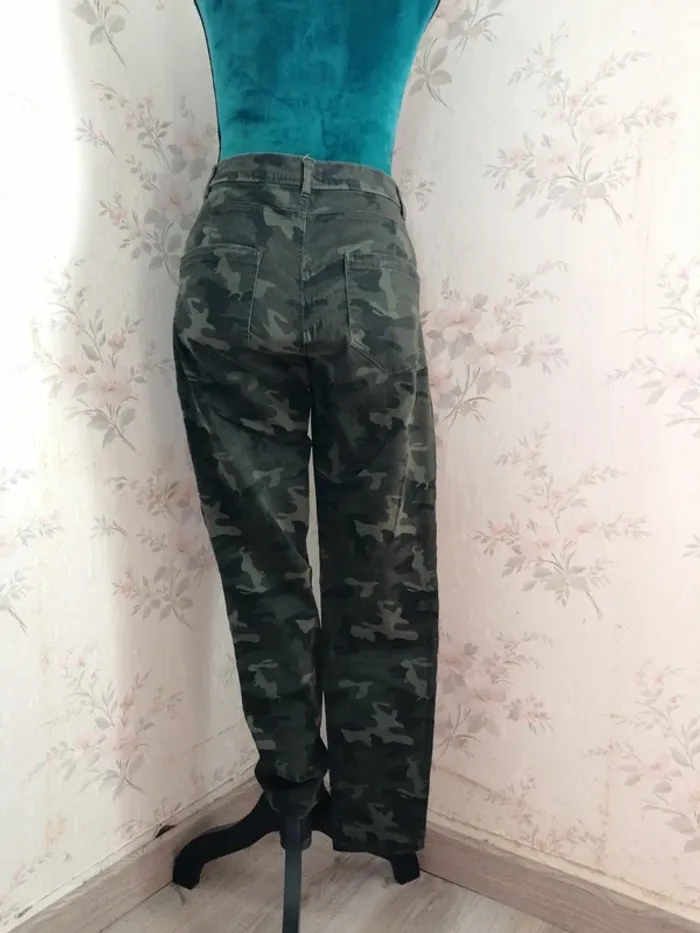 Pantalon  skinny Camouflage kaki et marron avec des lapins / jennyfer / (42) - photo numéro 8