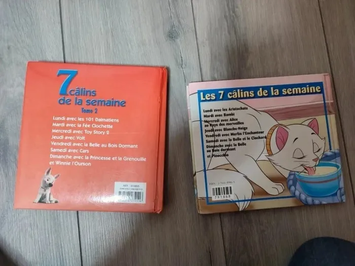 Lot 2 livres Disney les 7 câlins de la semaine - photo numéro 2