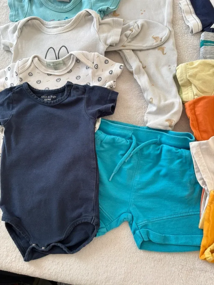 Lot vêtements bébé garçon – Taille 6 mois (12 pièces) - photo numéro 7