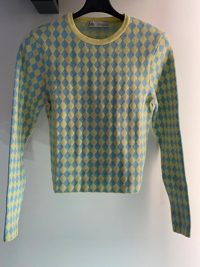 Maglia a rombi giallo e azzurro