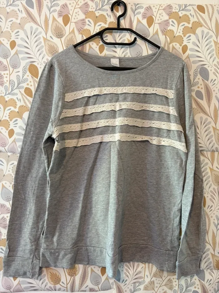 Pull gris