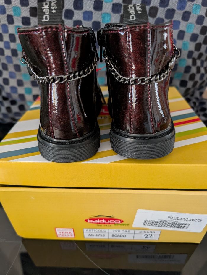 Bottines montantes fille. Taille 22. Neuf. Balducci - photo numéro 2
