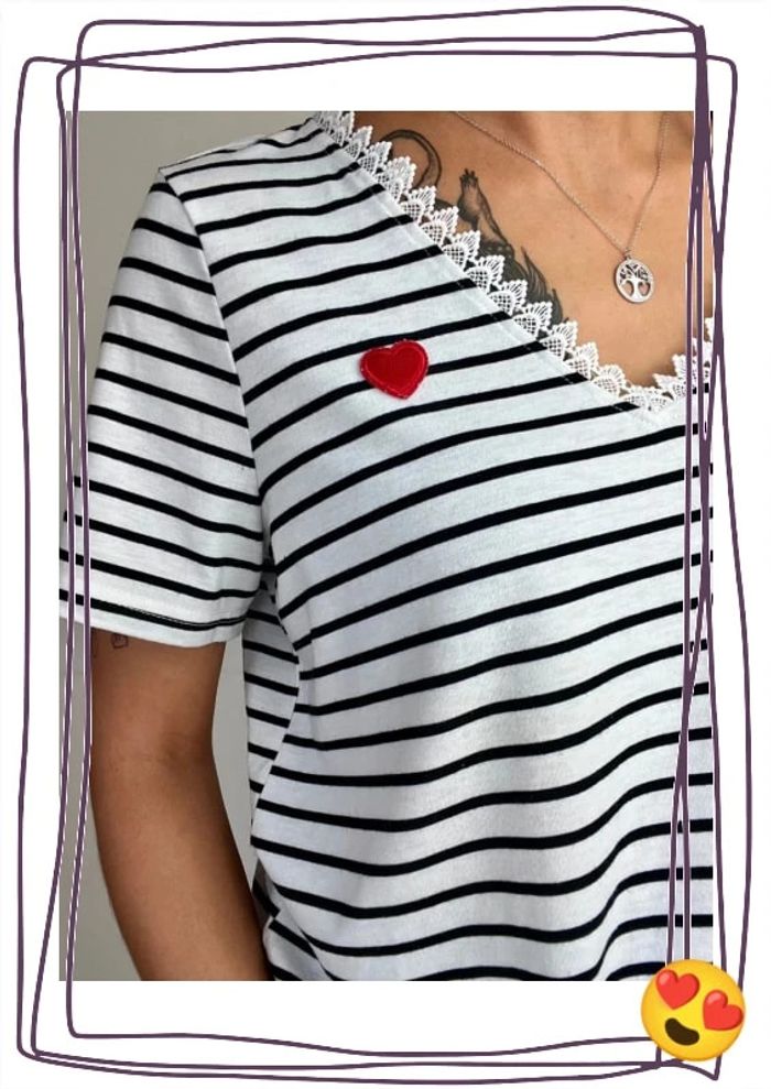 T-shirt rayé cœur rouge sur le cœur , col V dentelle taille L - SHEIN - photo numéro 6