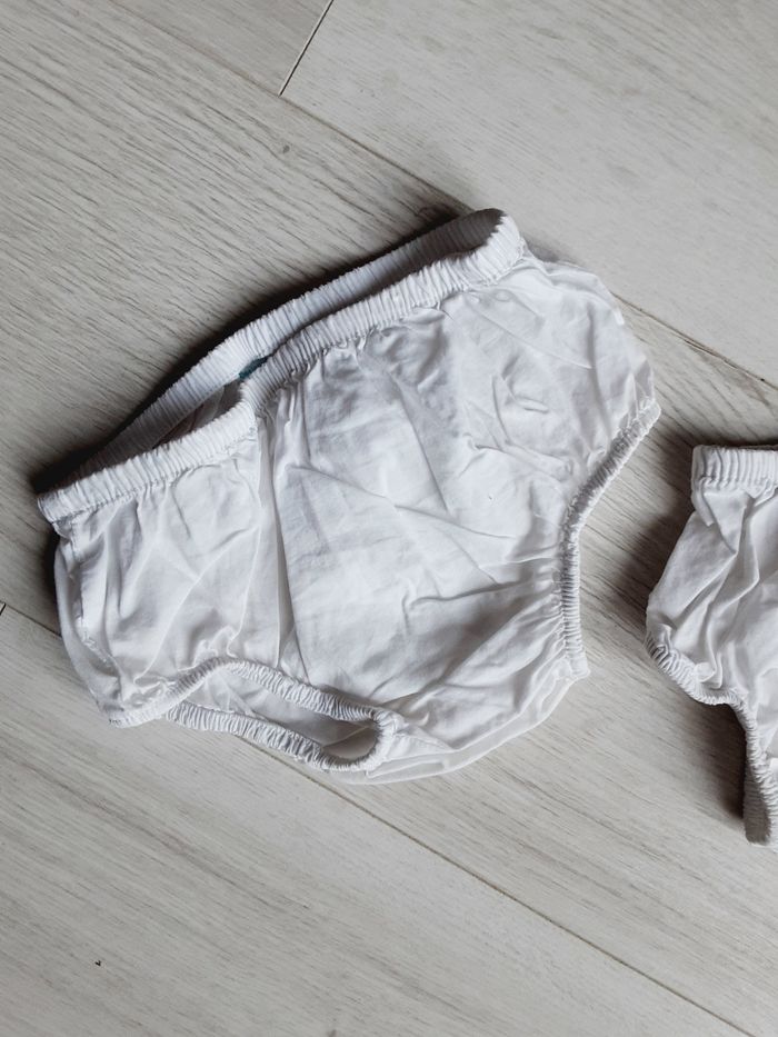Vêtement bébé fille 2 shorts culottes blancs 12 mois 1 à Obaïbi - photo numéro 3