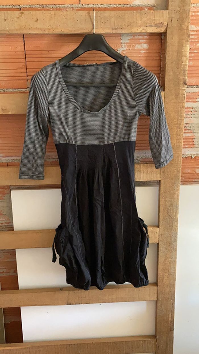 Robe noire