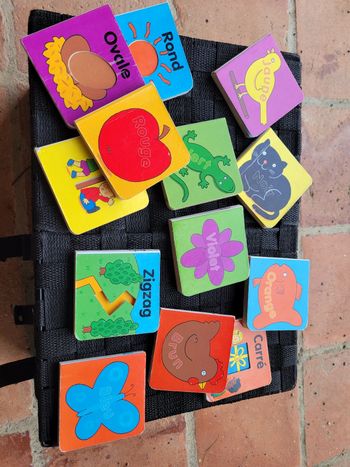 Lot de mini livres bébé