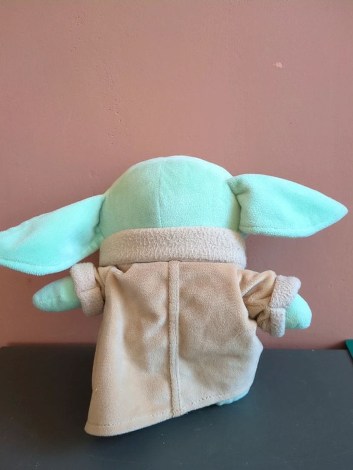 peluche Star wars bébé yoda - photo numéro 2