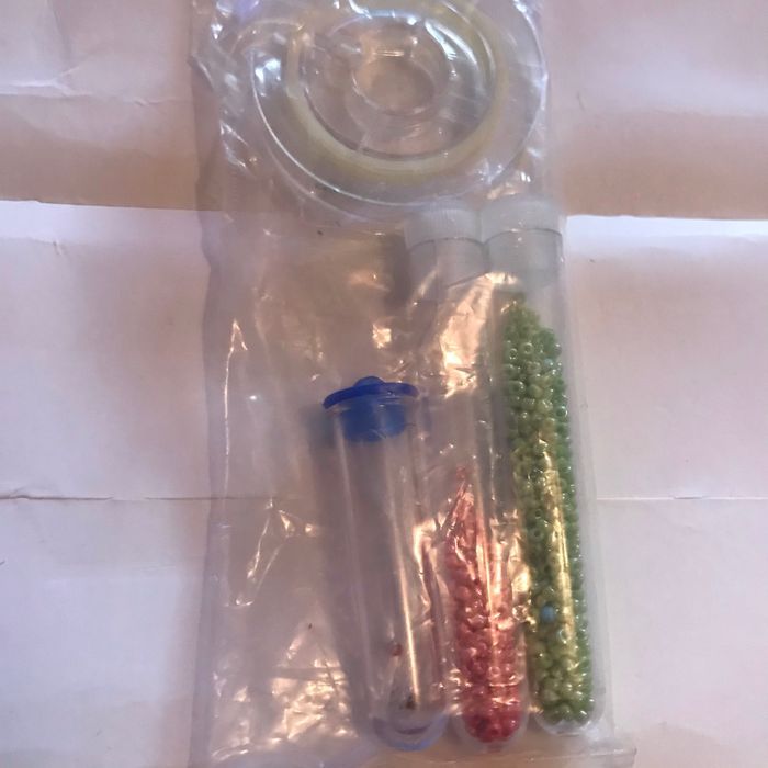 Lot perles et fils * prix 1e * kiki60230 - photo numéro 3