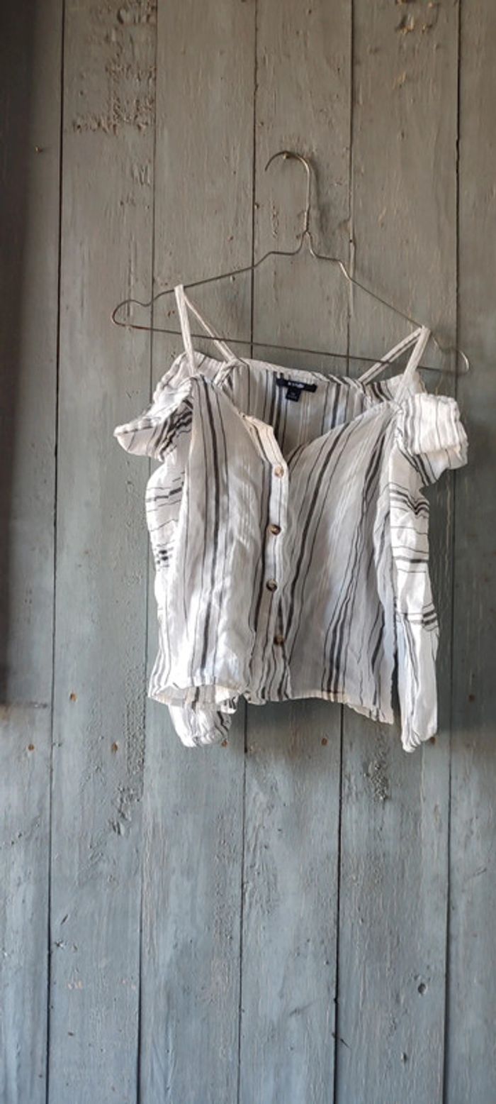 Haut t-shirt épaules dénudées