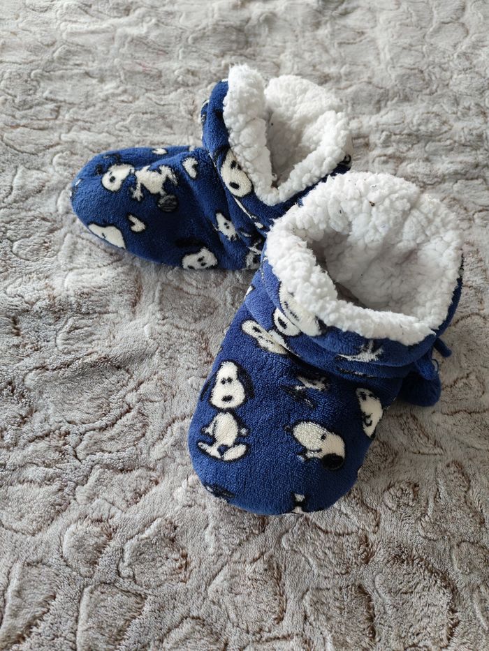 Chaussons peluches hauts Snoopy