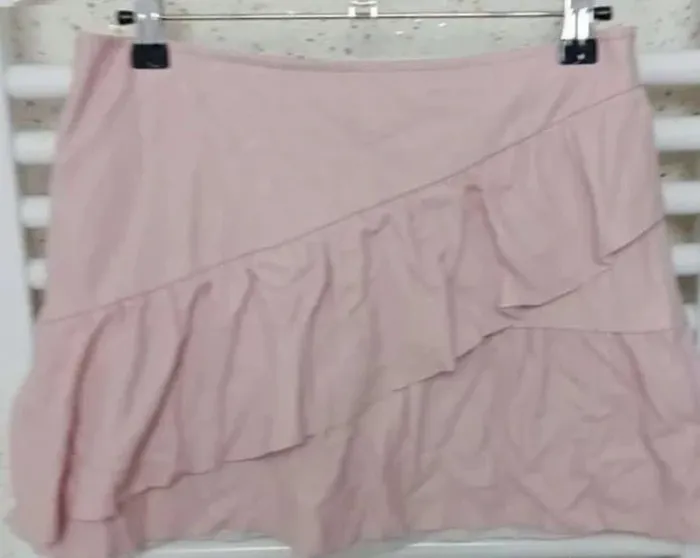 Jupe simili cuir  rose  LFT  Girl Taille 11  /  12  ans - photo numéro 2