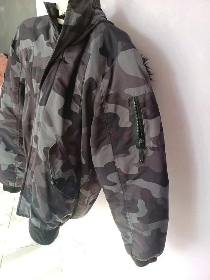 Joli Blouson motif militaire gris et noir - photo numéro 3