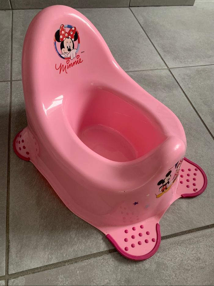 Joli pot Minnie en très bon état