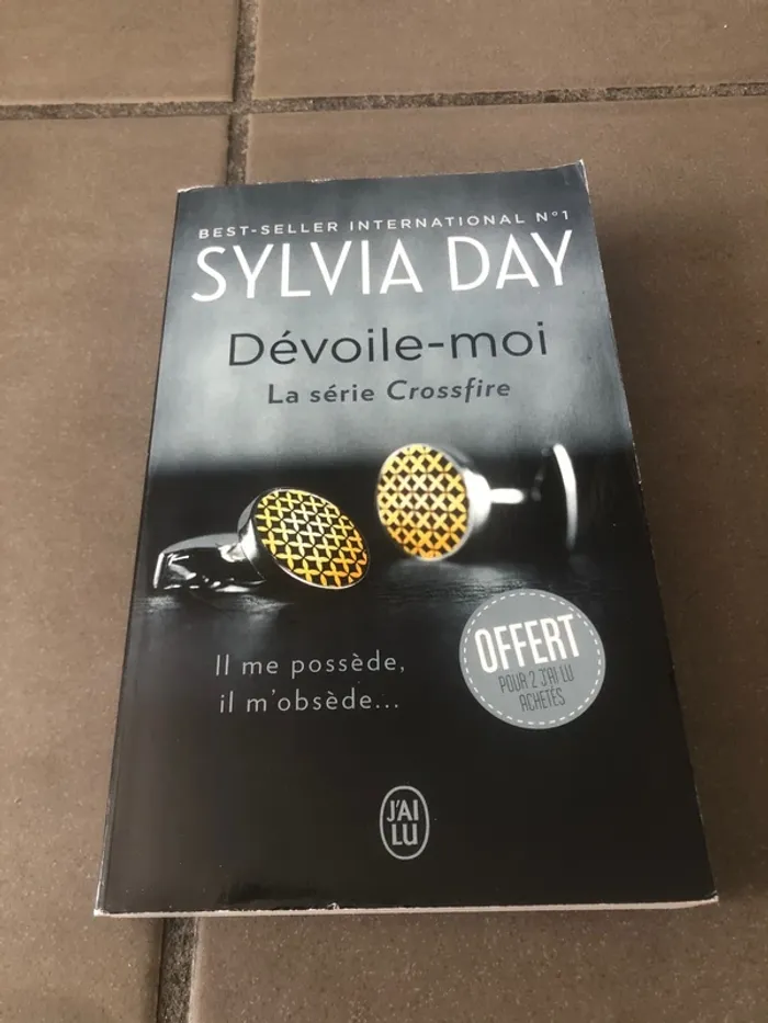 Livre dévoile-moi édition j’ai lu 📕 - photo numéro 2