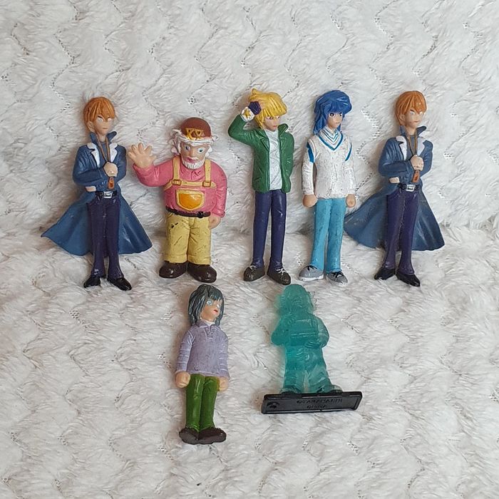 Lot 7 figurines vintage yugioh